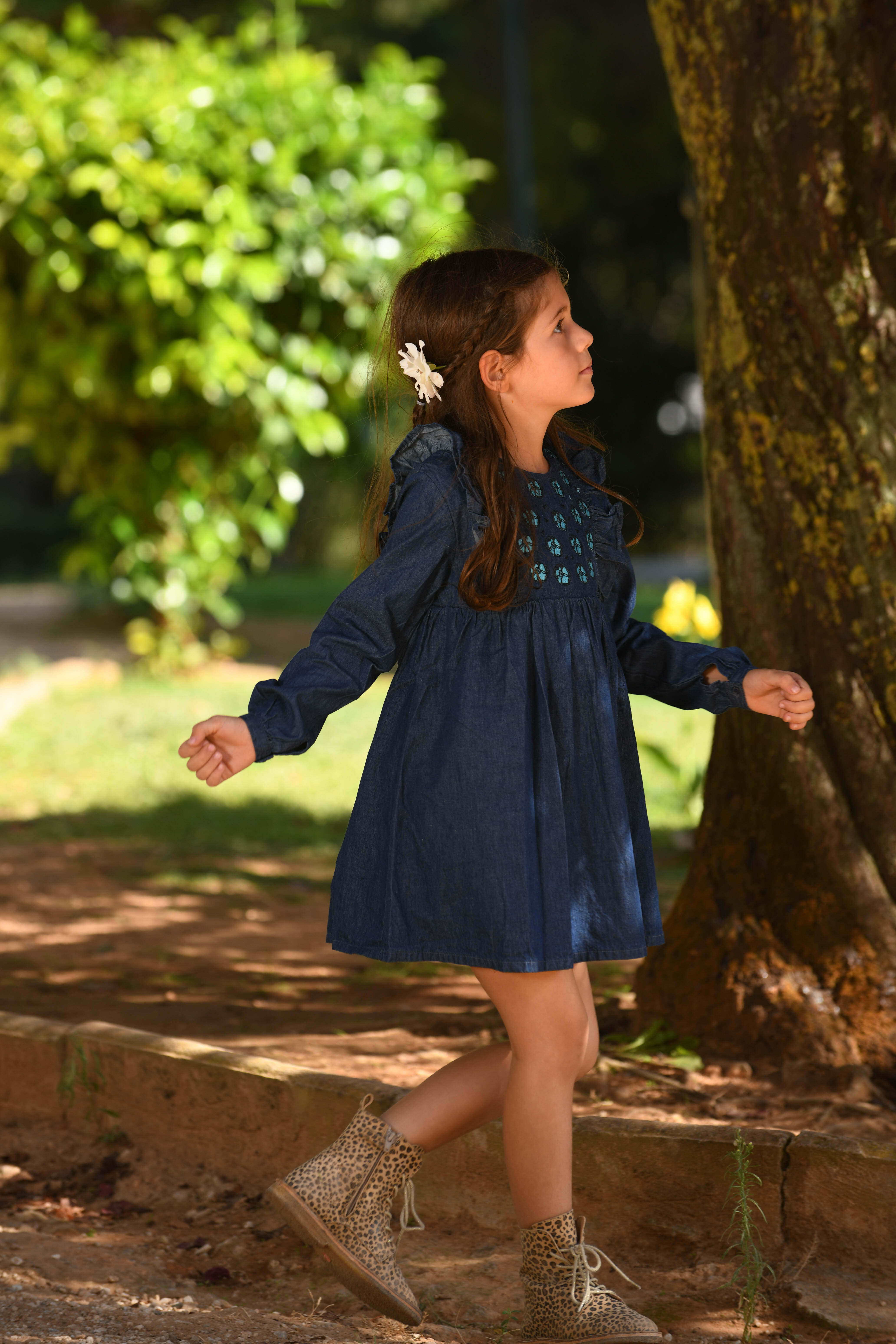 Sarah Jean Flowers Tropical